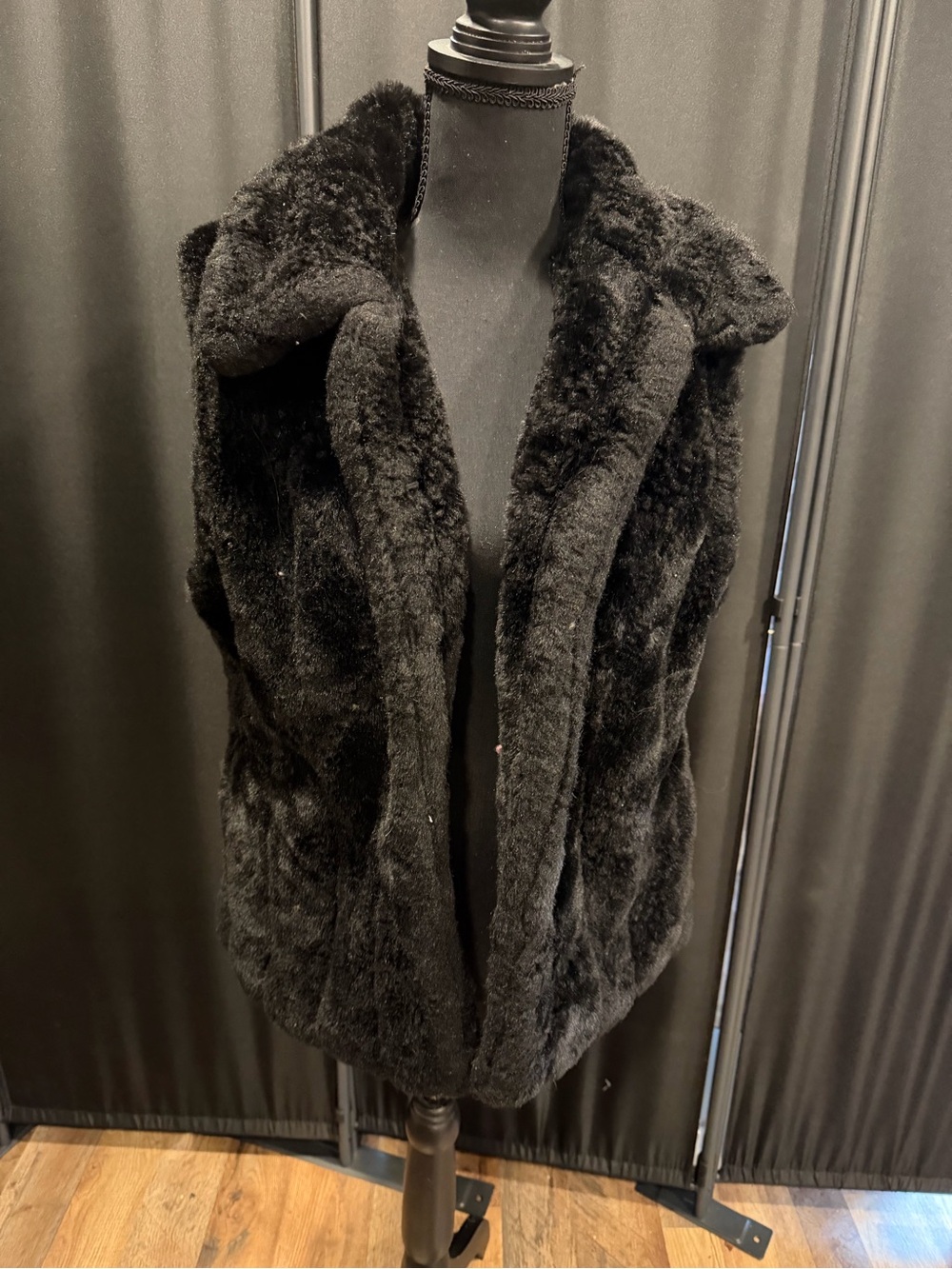 Women's Black Faux Fur Vest with Plush Collar